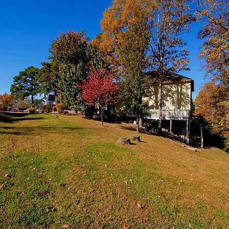 Hotel O Eureka Springs - Christ Of Ozark Area Екстер'єр фото