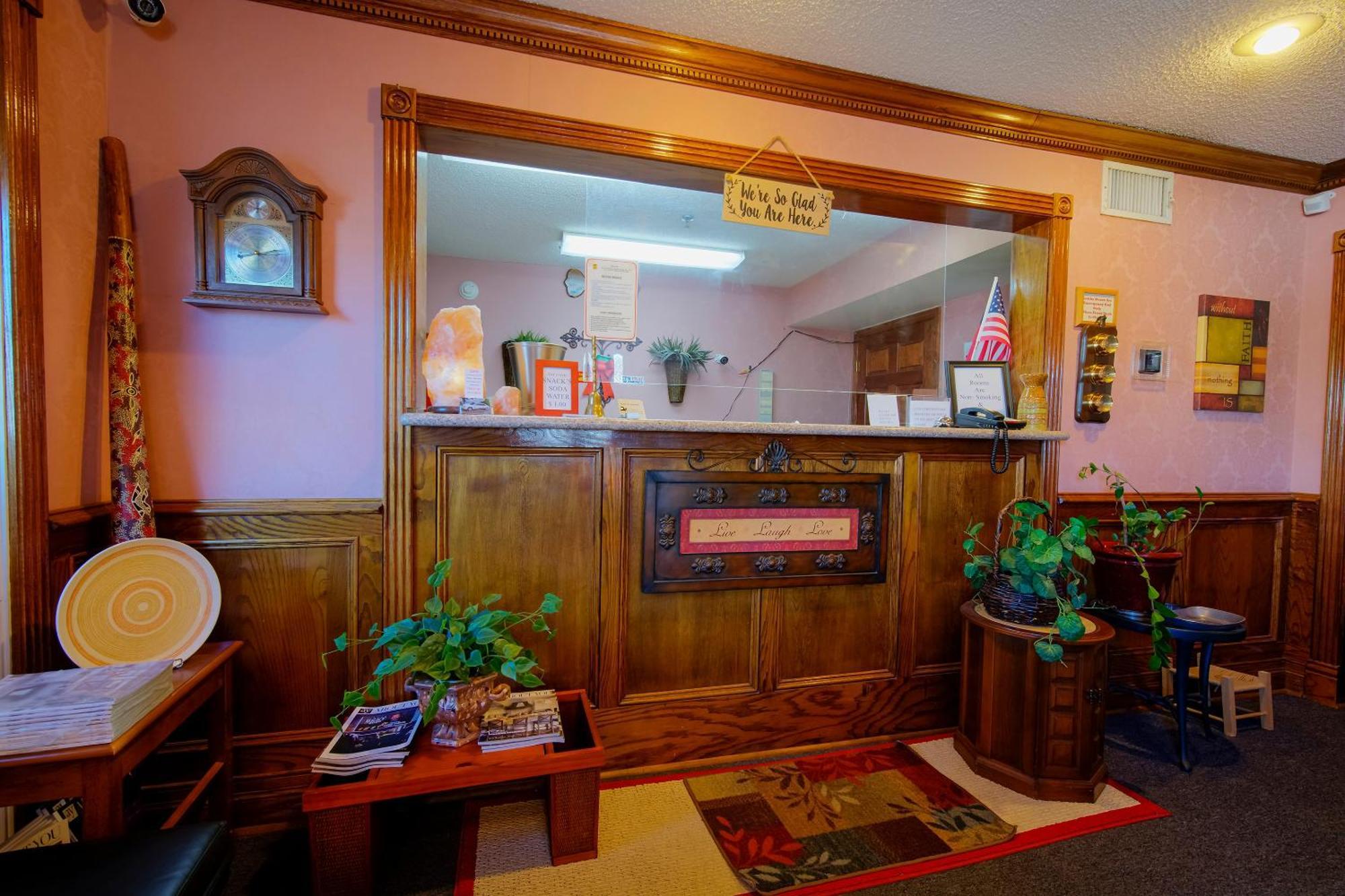 Hotel O Eureka Springs - Christ Of Ozark Area Екстер'єр фото