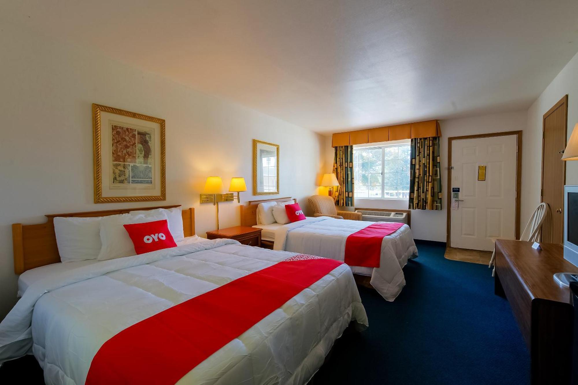 Hotel O Eureka Springs - Christ Of Ozark Area Екстер'єр фото