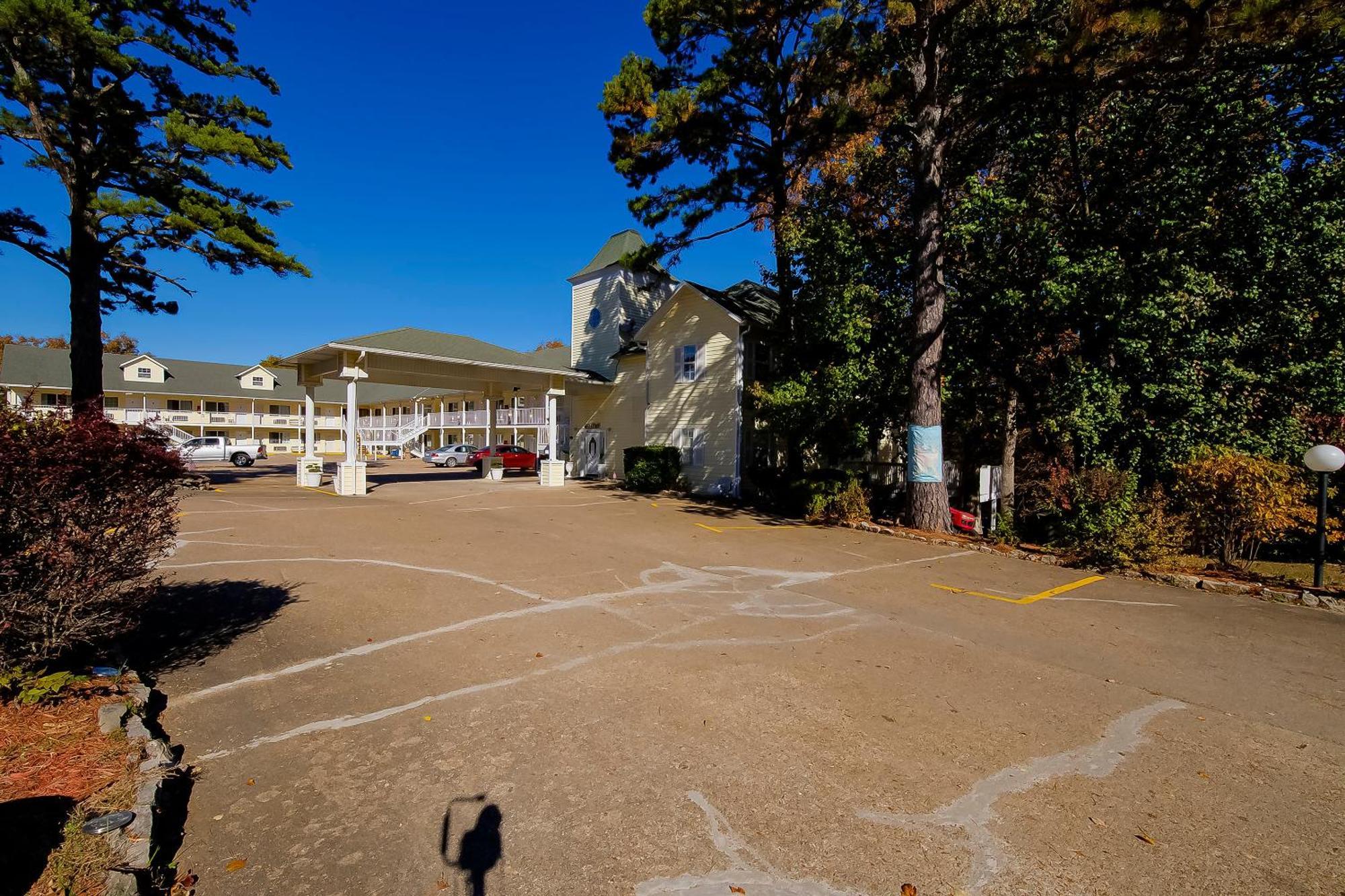 Hotel O Eureka Springs - Christ Of Ozark Area Екстер'єр фото
