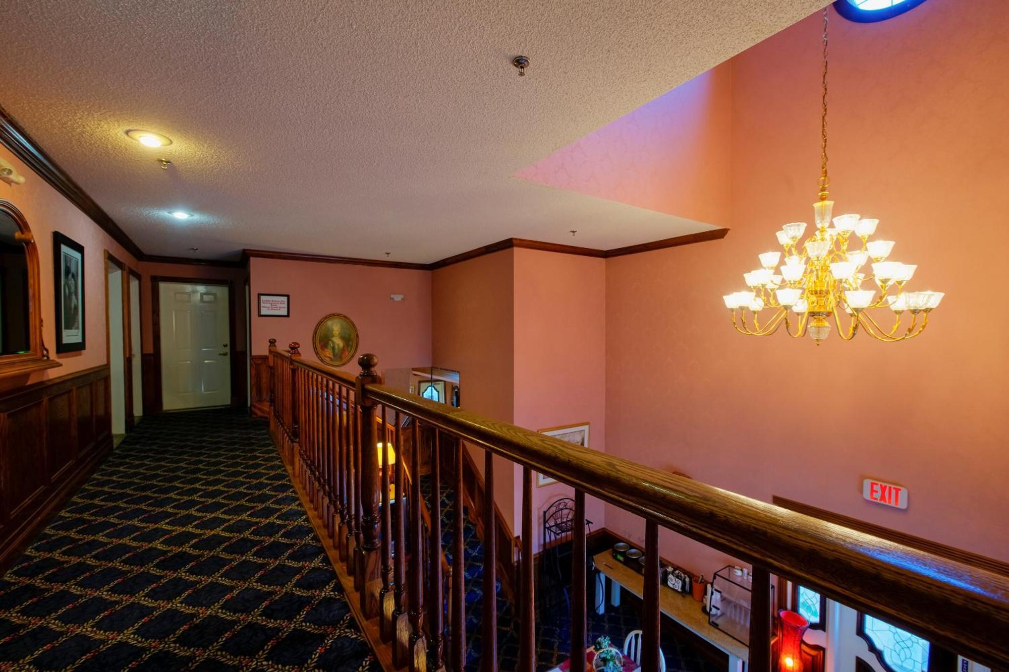 Hotel O Eureka Springs - Christ Of Ozark Area Екстер'єр фото