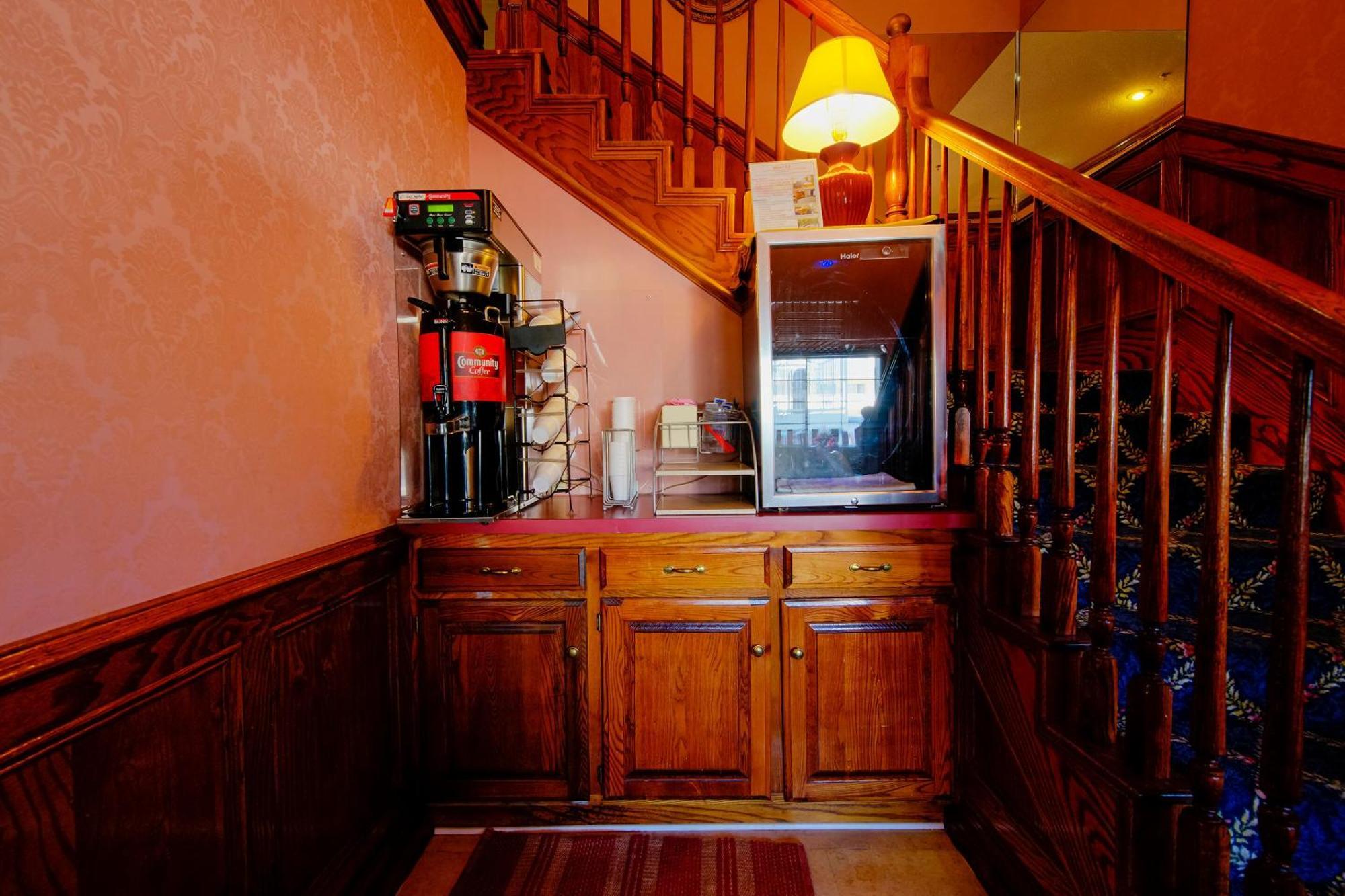 Hotel O Eureka Springs - Christ Of Ozark Area Екстер'єр фото