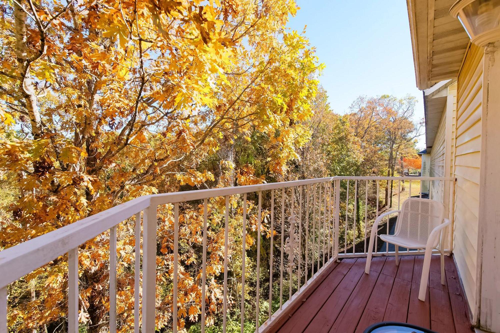 Hotel O Eureka Springs - Christ Of Ozark Area Екстер'єр фото