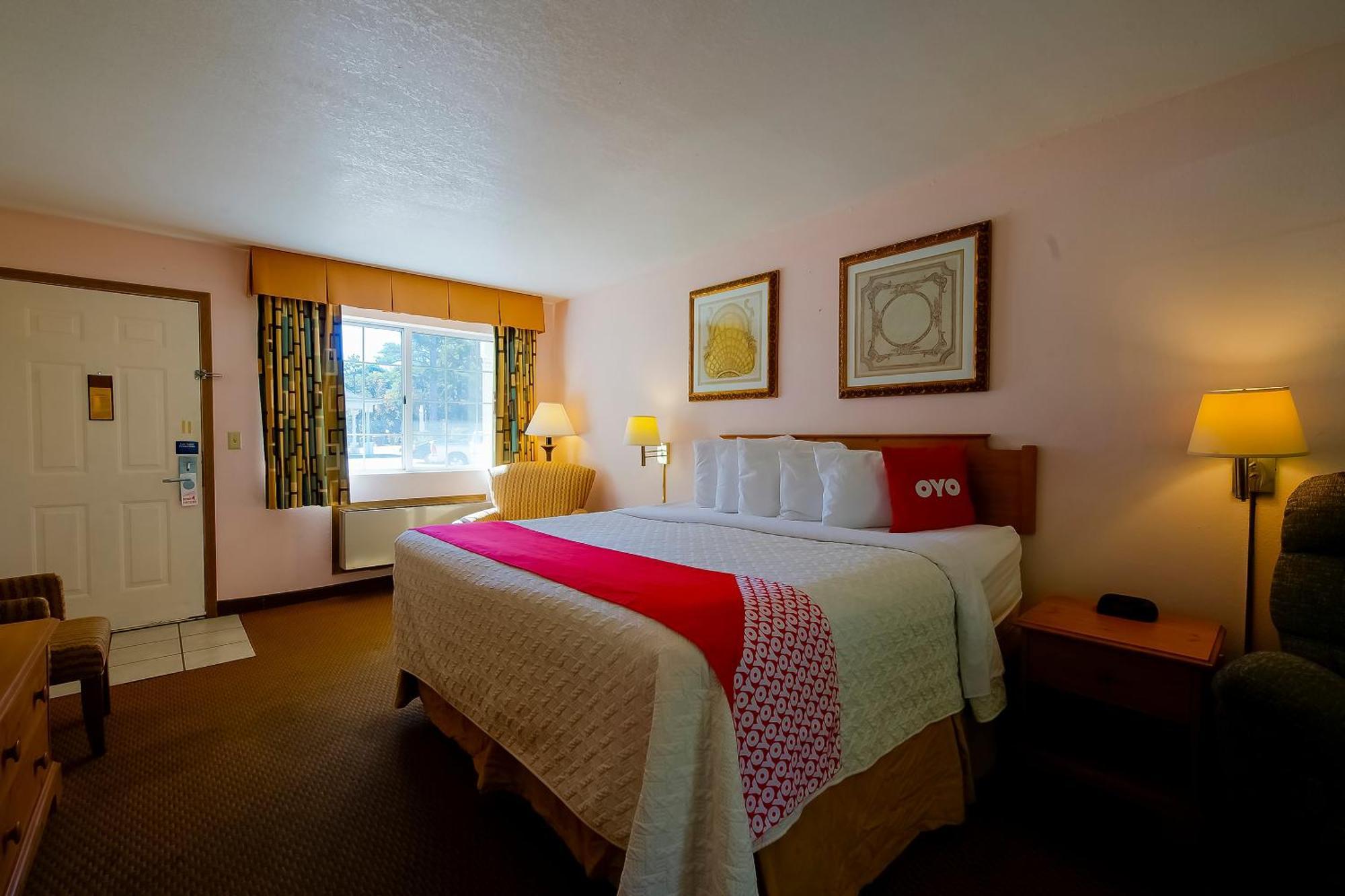 Hotel O Eureka Springs - Christ Of Ozark Area Екстер'єр фото