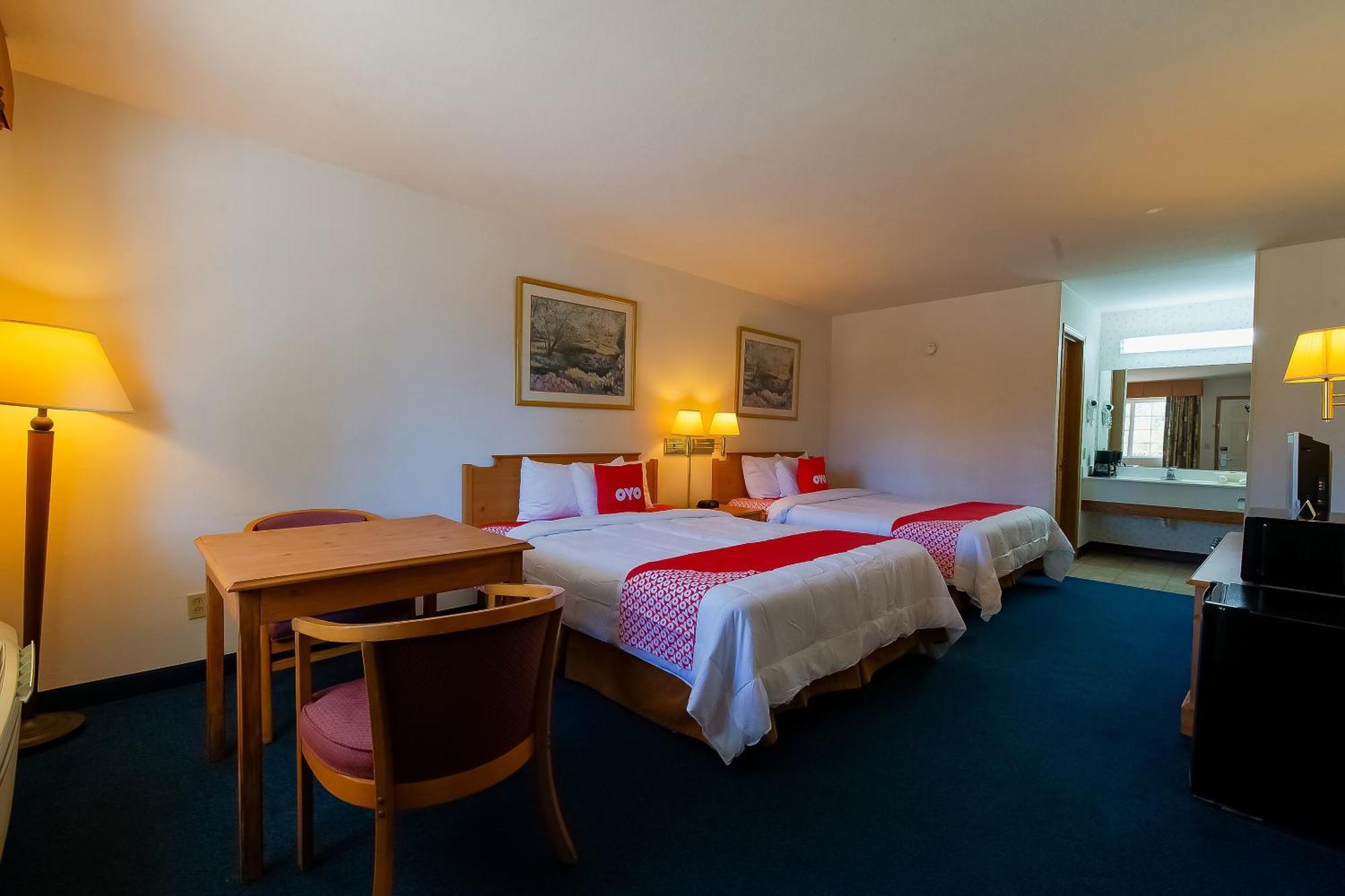 Hotel O Eureka Springs - Christ Of Ozark Area Екстер'єр фото