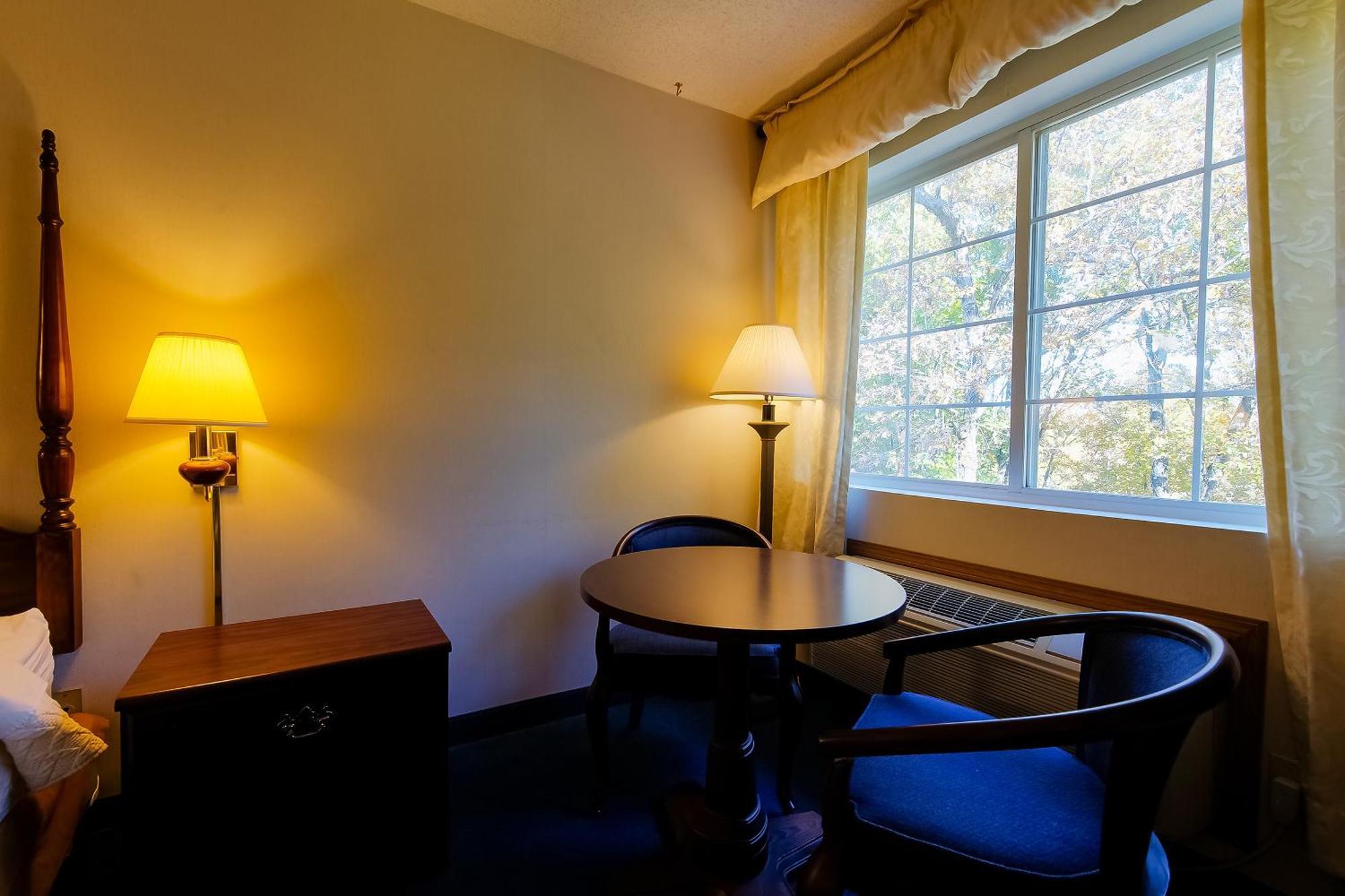 Hotel O Eureka Springs - Christ Of Ozark Area Екстер'єр фото