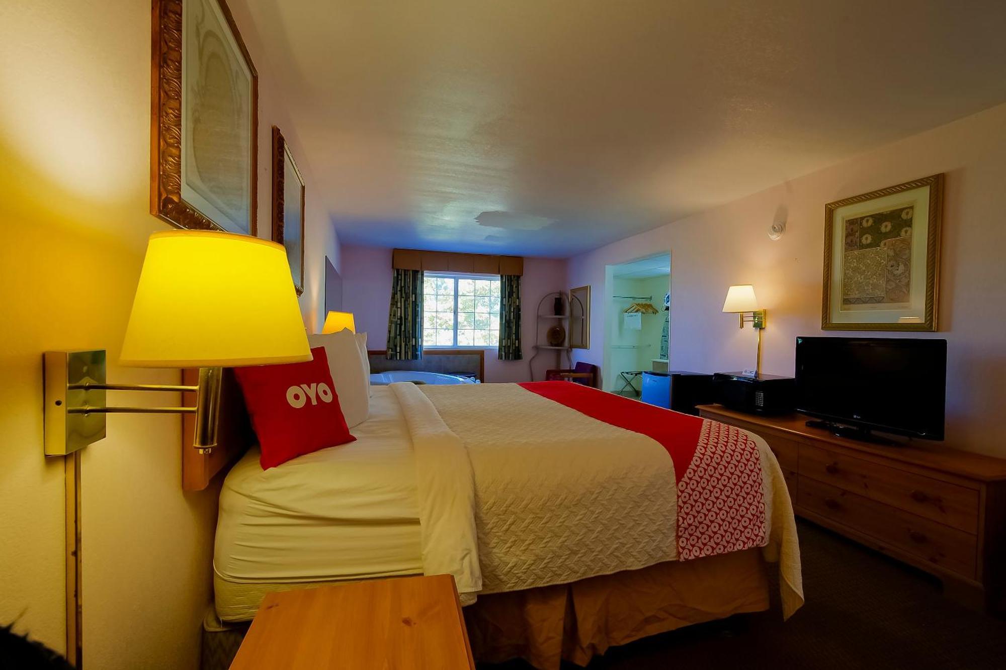 Hotel O Eureka Springs - Christ Of Ozark Area Екстер'єр фото